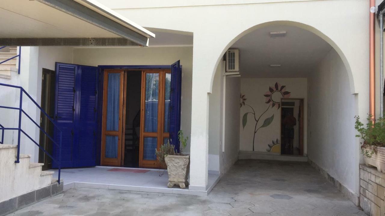 Il Girasole 2 Villa Torre dell'Orso Exterior photo